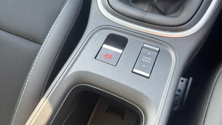 Jeep Avenger 1.2 Altitude 5dr Petrol Hatchback